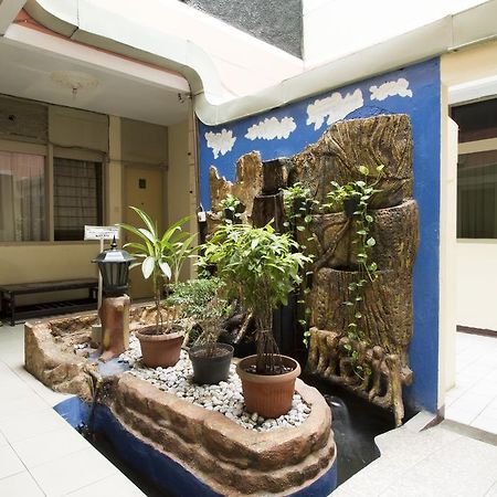 Reddoorz @ Klender Hotel Jacarta Exterior foto