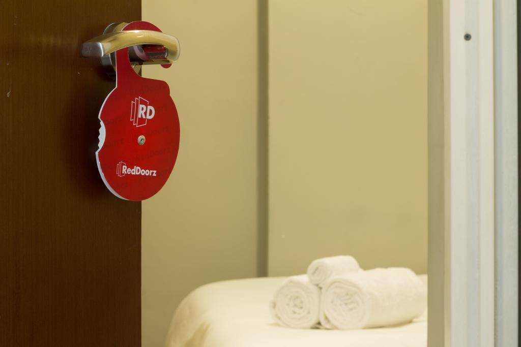 Reddoorz @ Klender Hotel Jacarta Exterior foto