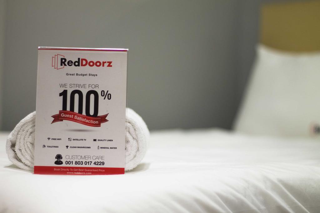 Reddoorz @ Klender Hotel Jacarta Exterior foto