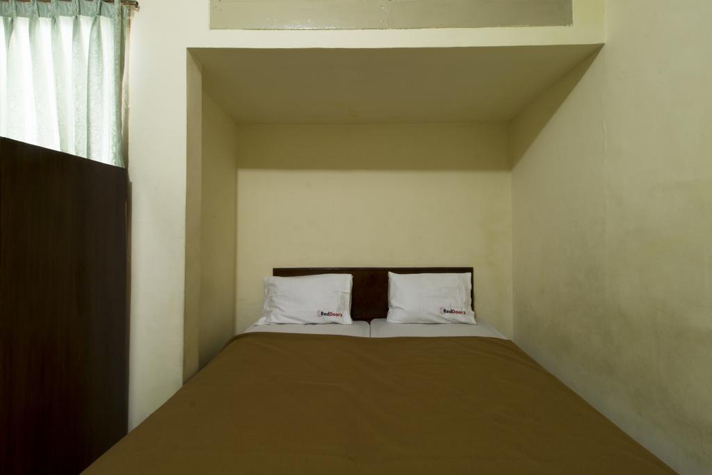 Reddoorz @ Klender Hotel Jacarta Exterior foto