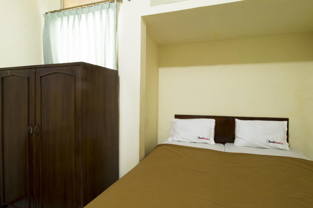 Reddoorz @ Klender Hotel Jacarta Exterior foto